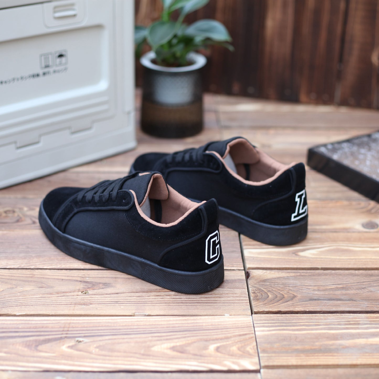 Zapatillas deportivas de lona transpirables para hombre, fondo rojo