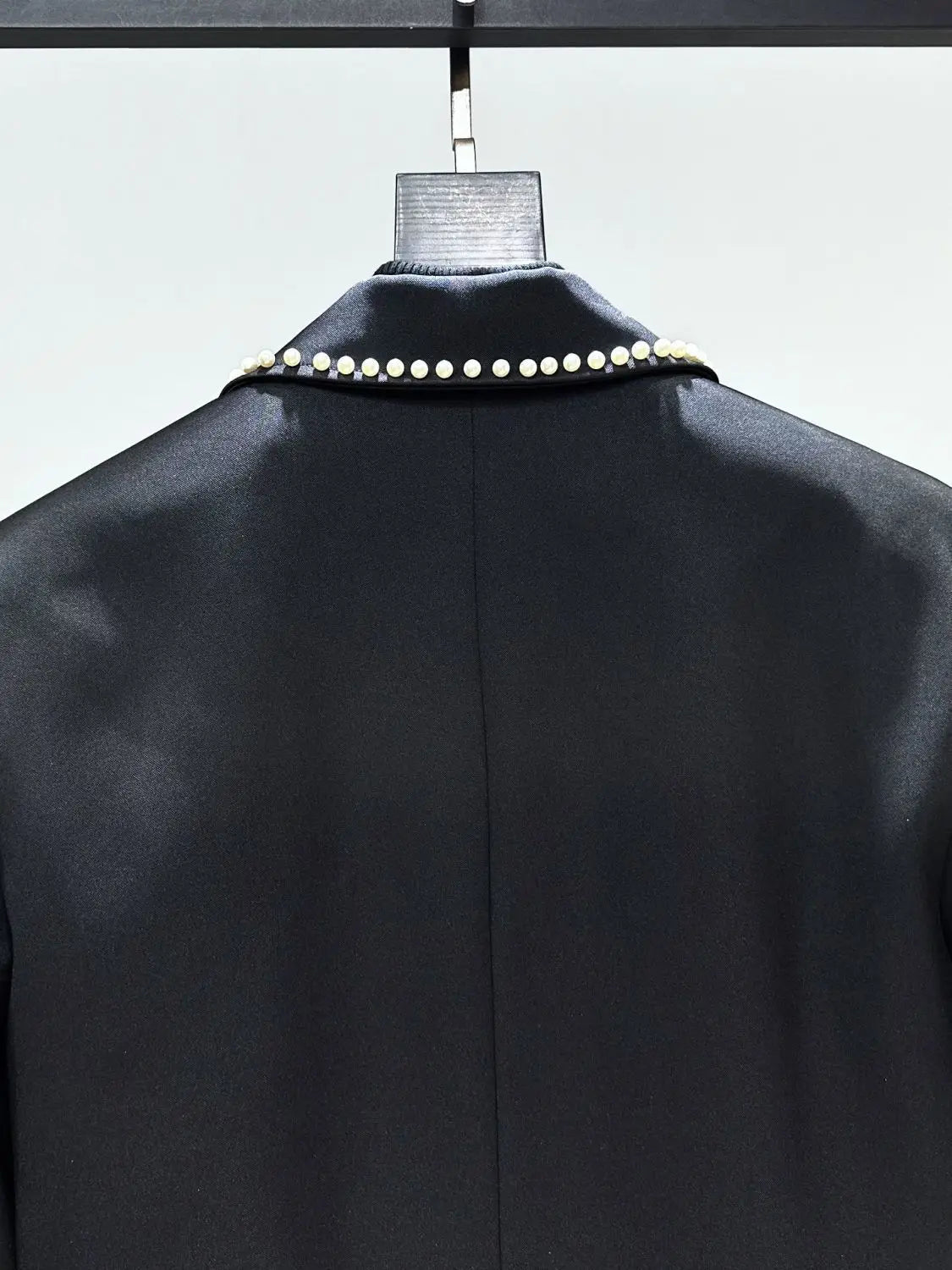 Premium Exquisite 3D Pearl Short Jacket UNISEX Autumn Korean Style Edgy Floral Top with Unique Heavy-Duty Craftsmanship