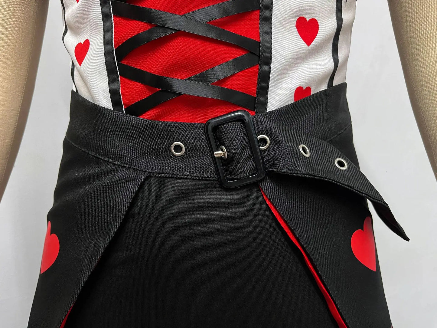 Adult Women Halloween Cosplay Red Heart Princess Queen of Hearts Alice in Wonderland Poker Queen Cosplay Masquerade Costumes