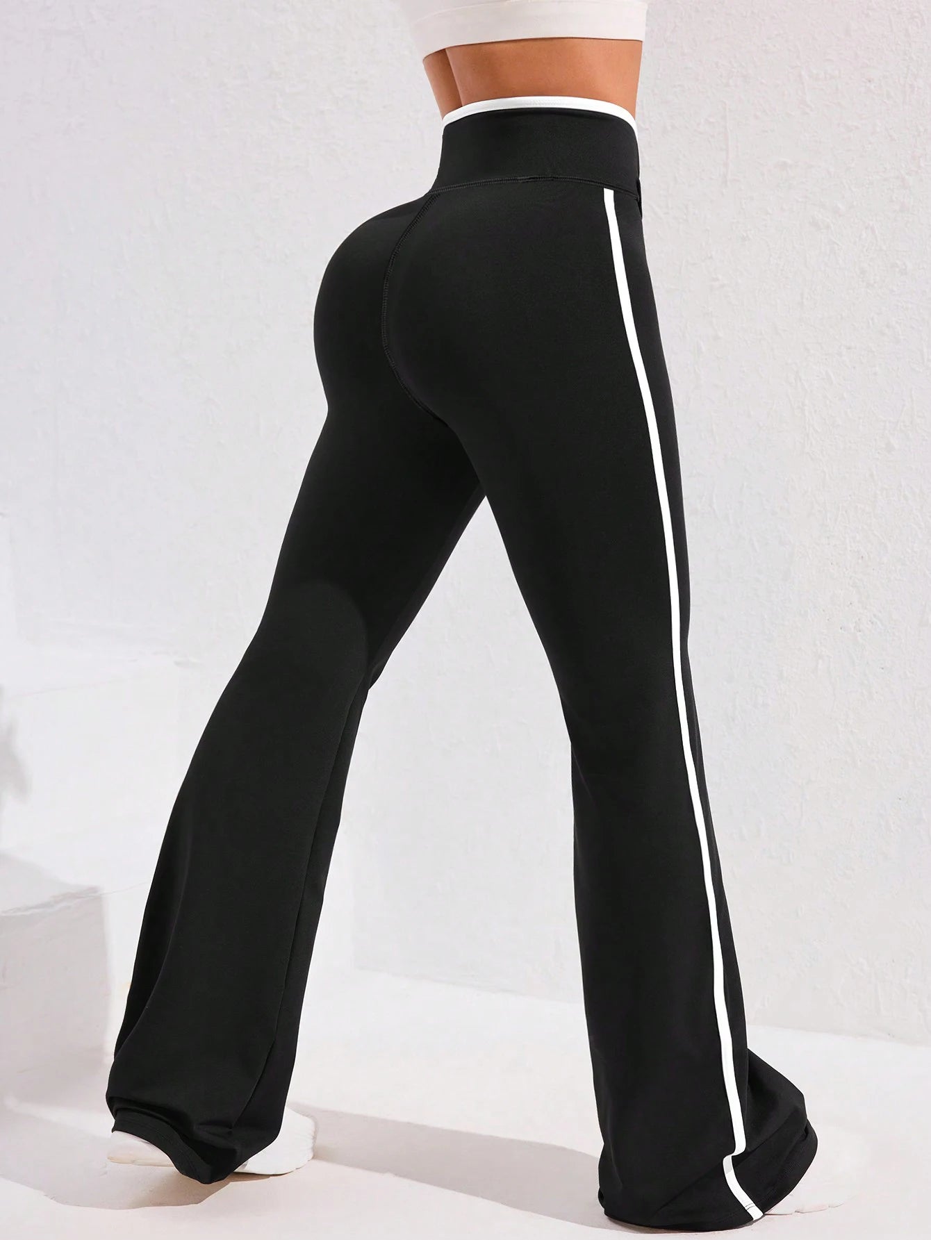 V-Cross Waist Flare Yoga Pants Women High-Waist Cross Sports Pants for Women Long Trousers Running Fitness Yoga Wear Leggings