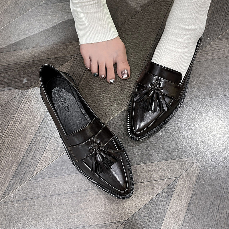 Zapatos con borlas y puntera en tallas grandes para mujer