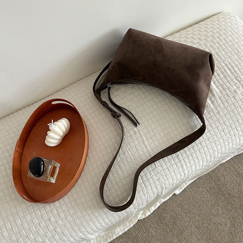 Mini Tote De Diseño Exclusivo y Lujo Sutil con un Toque Sofisticado, Perfecto como Bolso de Hombro o Bandolera Estilo Dumpling