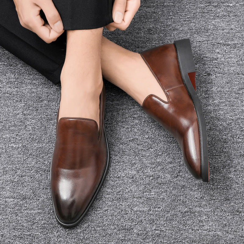 Zapatos de cuero pulido estilo británico sencillo con punta.