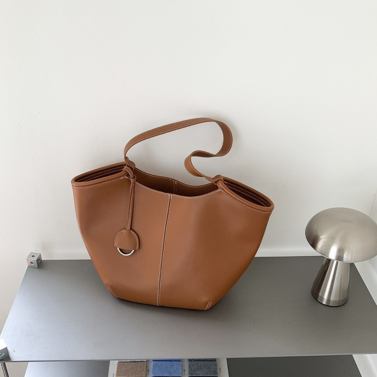 Bolso Tote y Bandolera para Mujer de Gran Capacidad, Color Sólido y Versátil