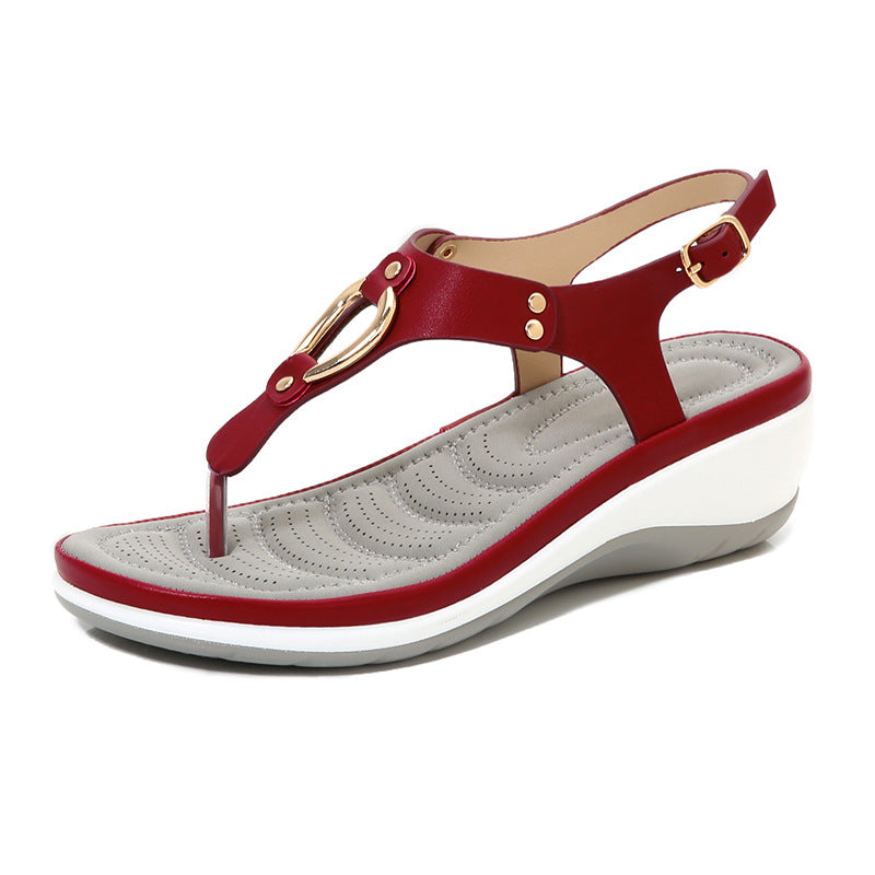Nuevas sandalias de cuña