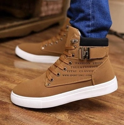 Zapatillas de hombre con hebilla mate