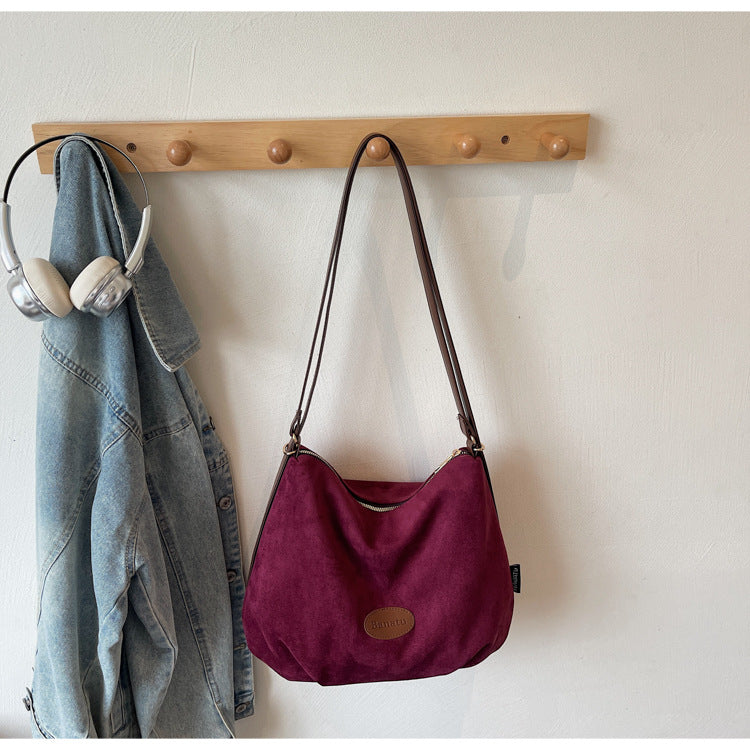 Versatile High-end Underarm Bag Perfect For Commuting