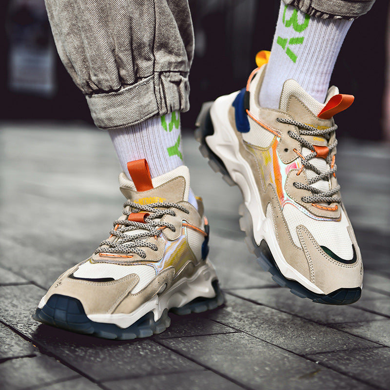 Zapatillas deportivas casuales de papá a juego con el color