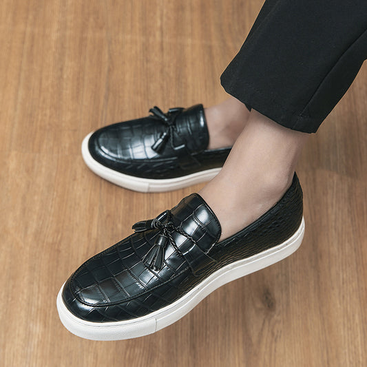 Zapatillas con borlas de moda de tallas grandes para hombre, estilo británico informal para jóvenes