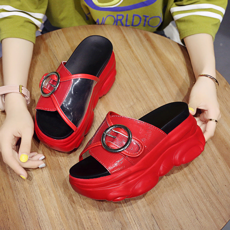 Sandalias y pantuflas para mujer