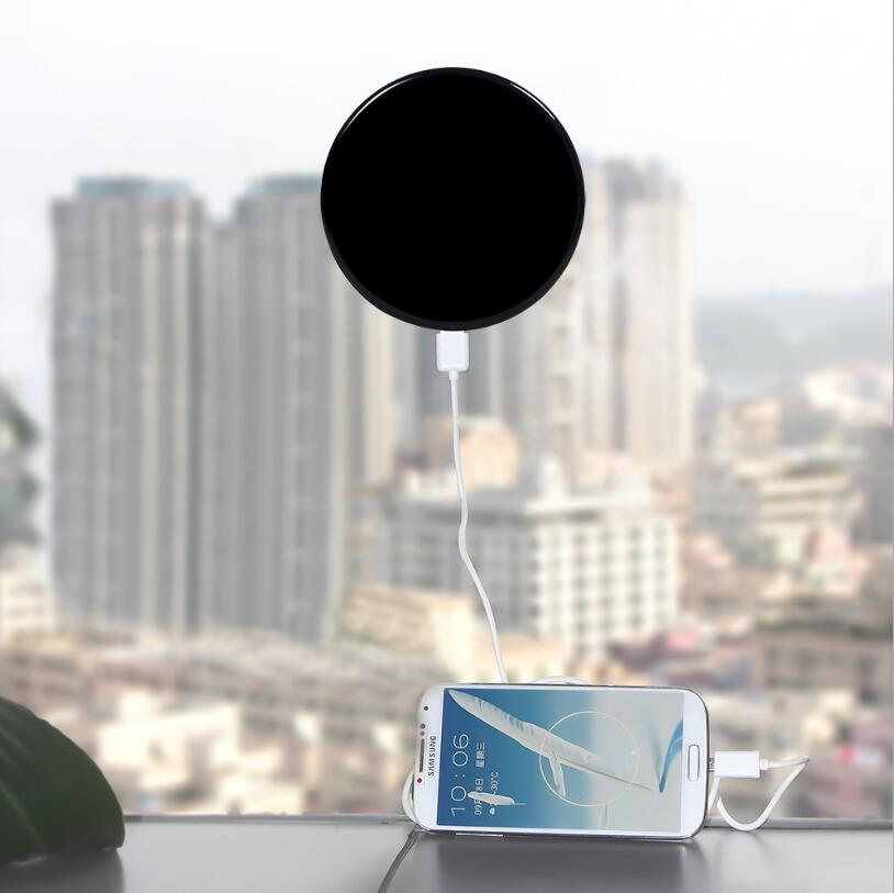 Cargador solar de ventana