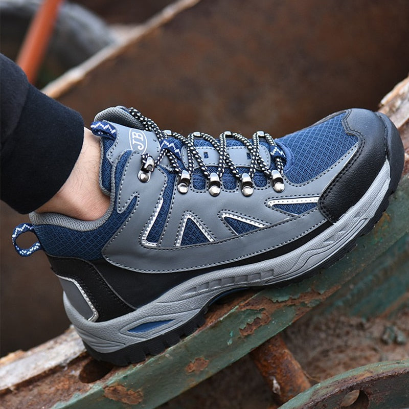 Anti-smash and anti-stab safety shoes