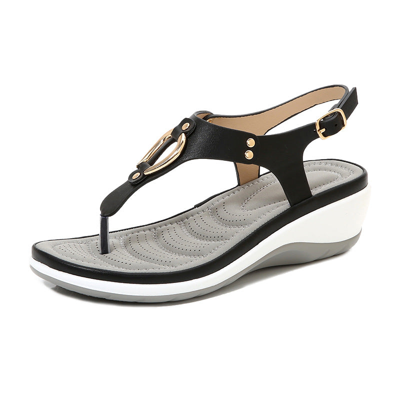 Nuevas sandalias de cuña