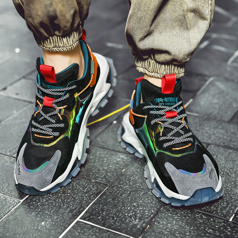 Zapatillas deportivas casuales de papá a juego con el color