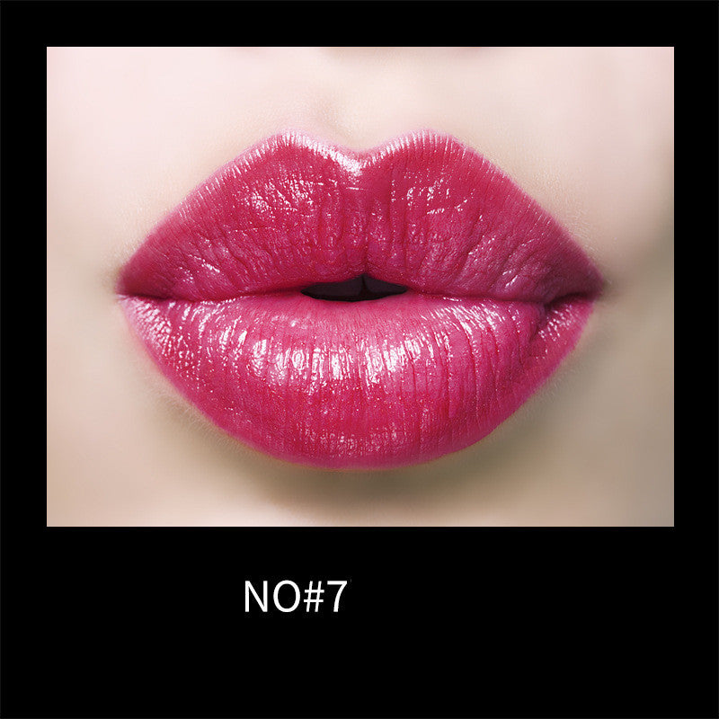 Lápiz labial suave, hidratante y de maquillaje de labios encantador