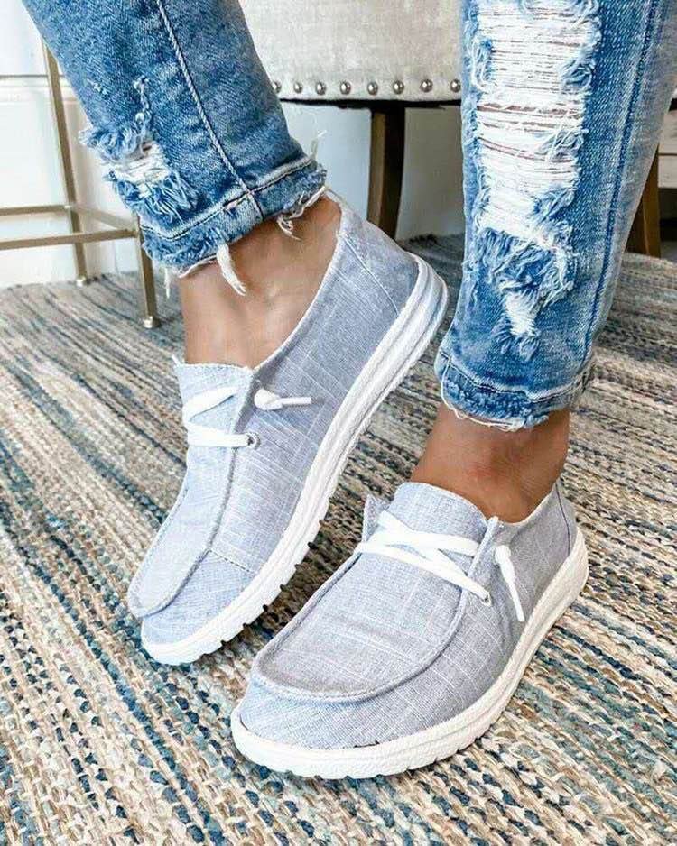 Zapatos planos de estilo nuevo antideslizantes con cordones cómodos casuales individuales para mujer con línea marcada, estampado de leopardo, comercio exterior, talla grande, venta al por mayor 43