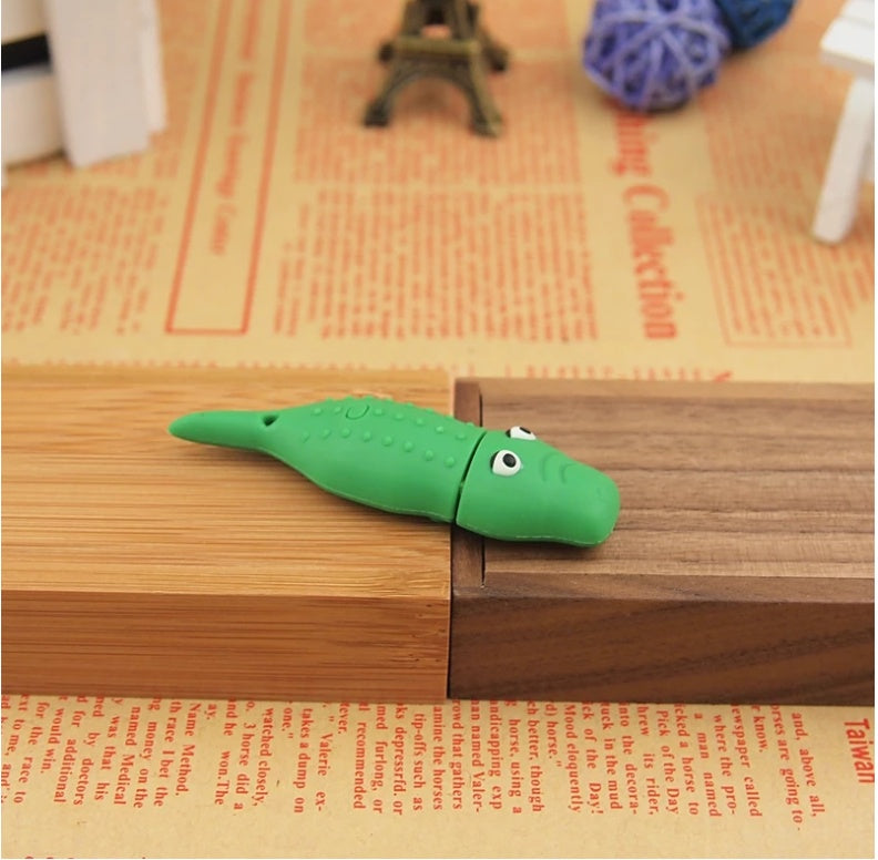 Memoria USB creativa de anime