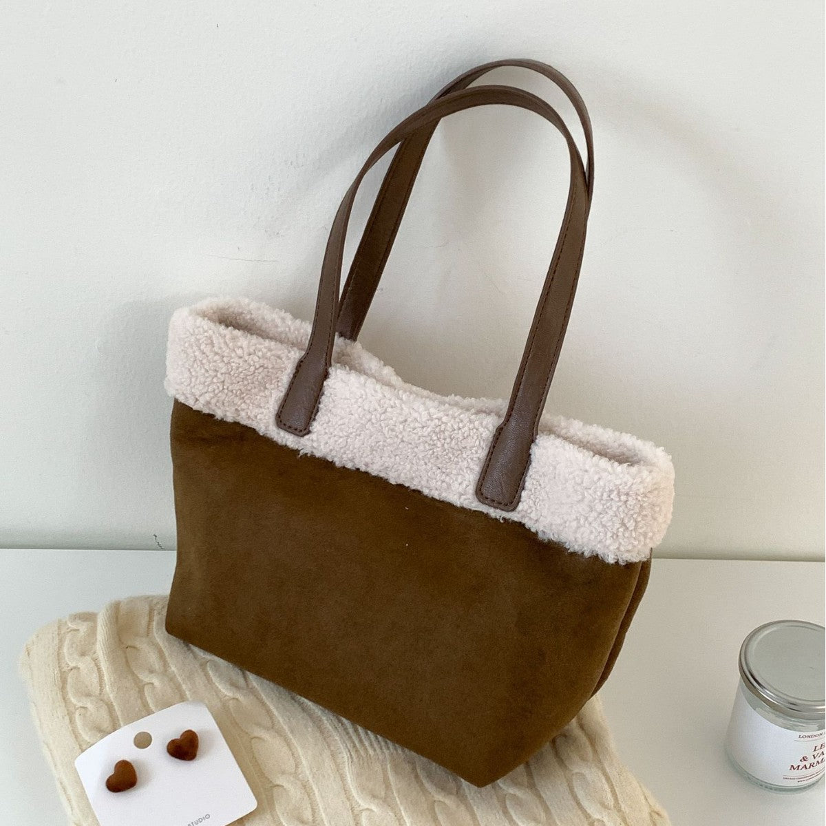 Bolso Retro de Gamuza con Parches y Dobladillo Vuelto