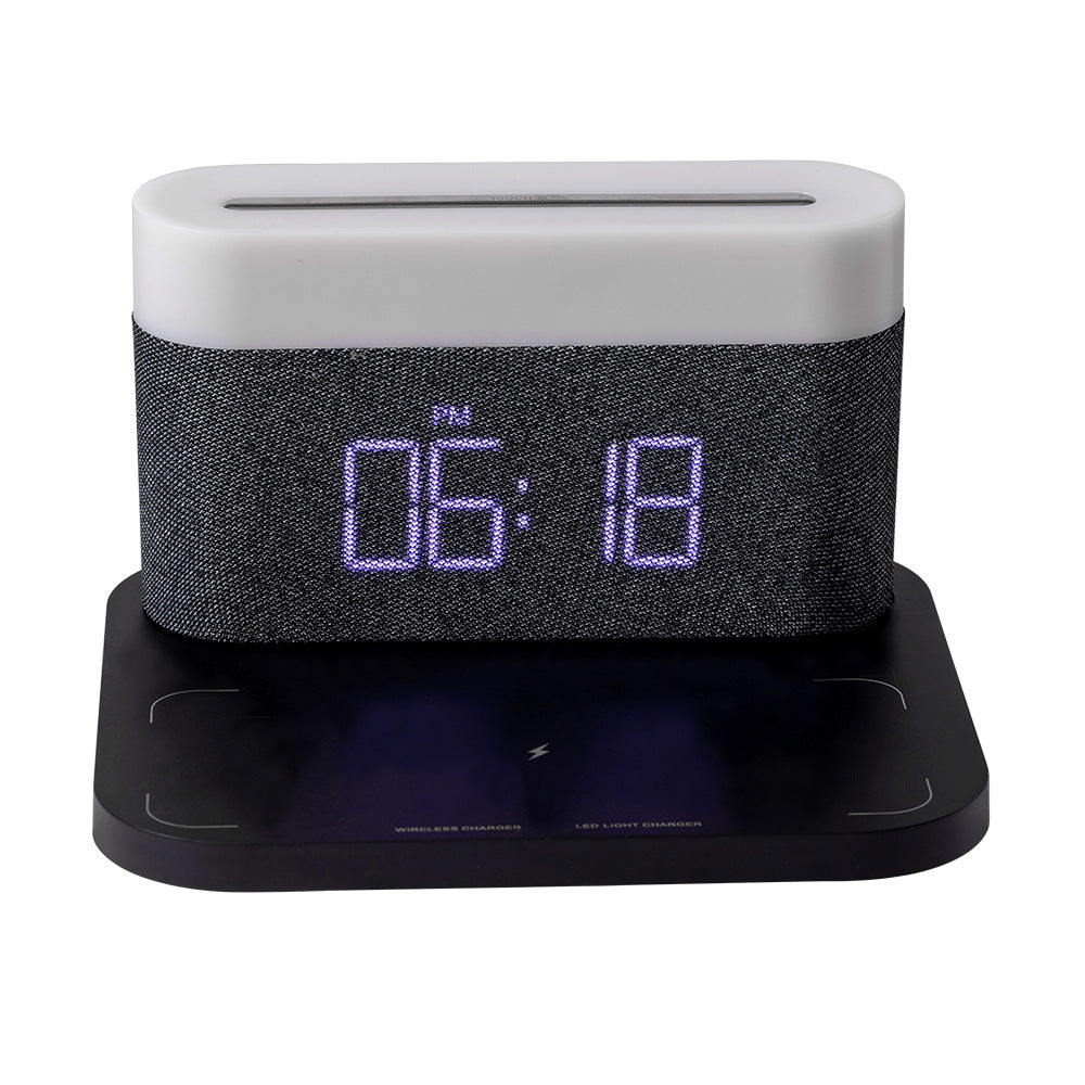 Lámpara de mesa para dormitorio, escritorio, mesita de noche, reloj, cargador inalámbrico de teléfono, cuatro en uno