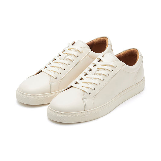 Zapatillas deportivas casual de hombre en blanco puro