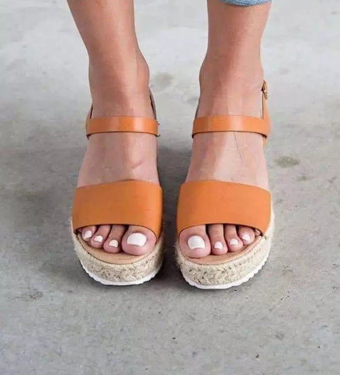 Sandalias de tacón de cuerda de cáñamo
