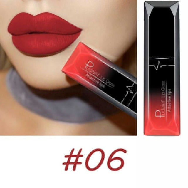 Maquillaje mate, brillo labial mate, pintalabios