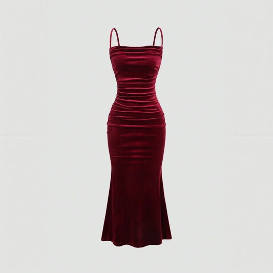 European And American Women's Velvet Strapless Dress, Mid-length Banquet Dress With Elegant Temperament