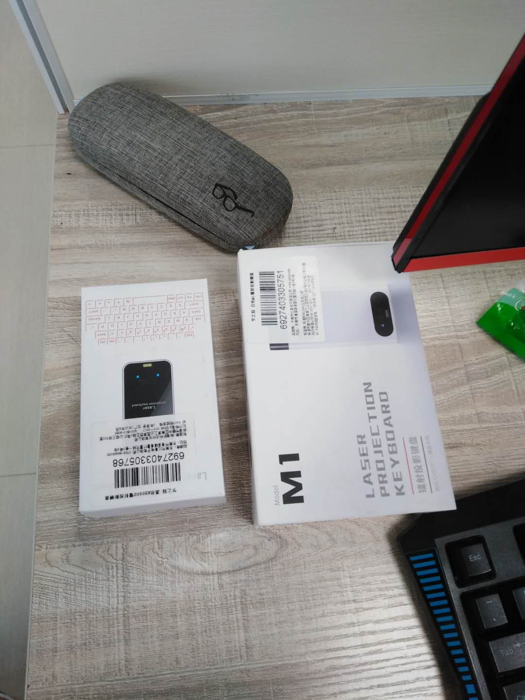 Teclado Láser Virtual FST LEING Teclado de Teléfono Proyector Inalámbrico Bluetooth Para Computadora Portátil Con Función de Ratón