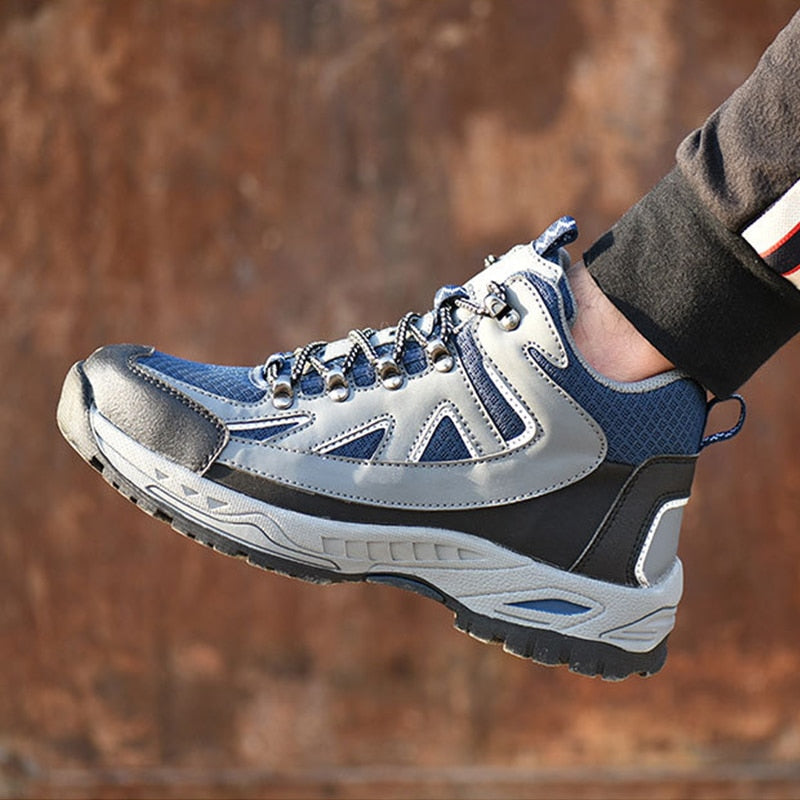 Anti-smash and anti-stab safety shoes