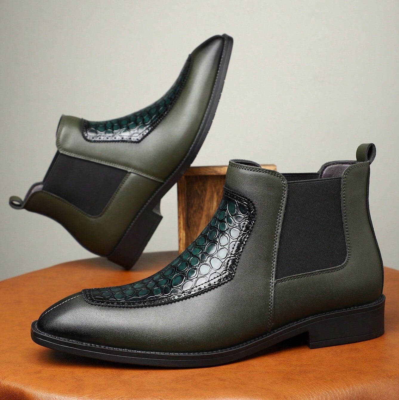 Business Casual Mid-top Retro Men's Pointed Versatile Martin Boots