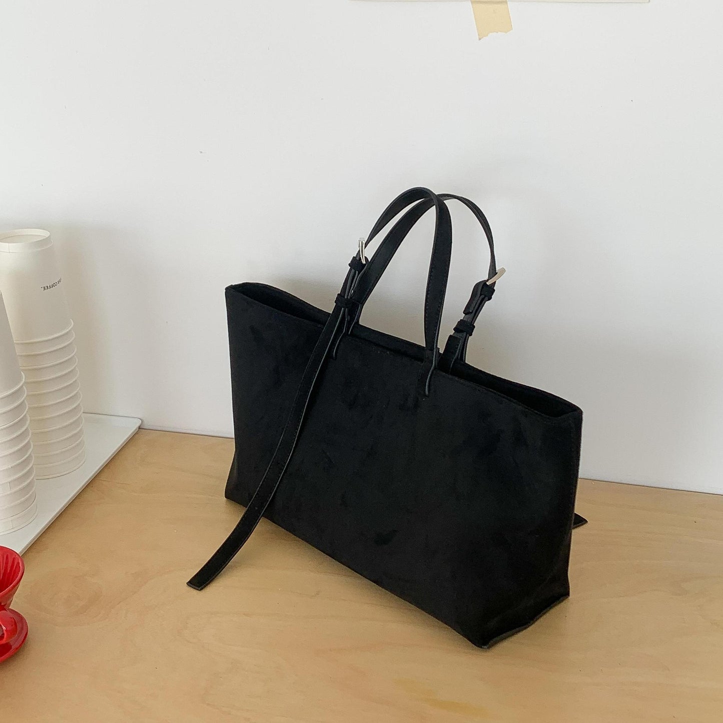 New Autumnwinter Tote Bag In Suede With A Large Capacity