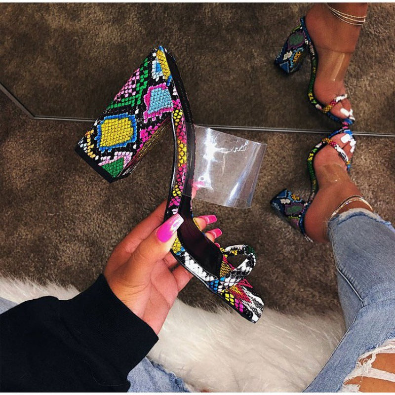 Sandalias de tacón de cristal sexys