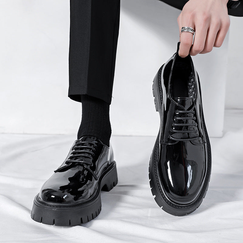 Zapatos de hombre de talla grande, moda, superficie brillante, zapatos de cuero de punta ancha estilo británico