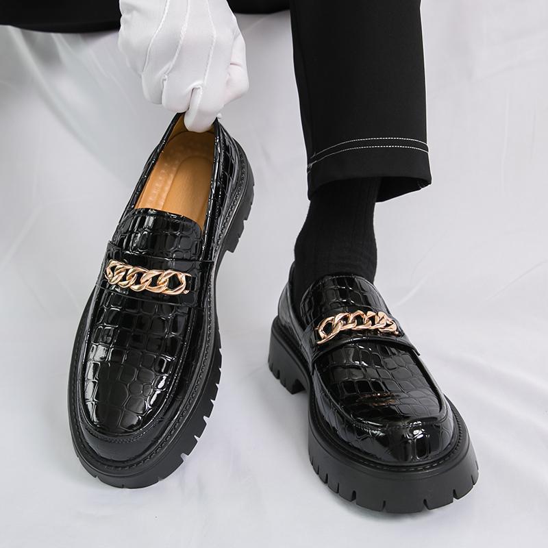 Mocasines de piel para hombre, con suela gruesa y estampado de cocodrilo, para otoño