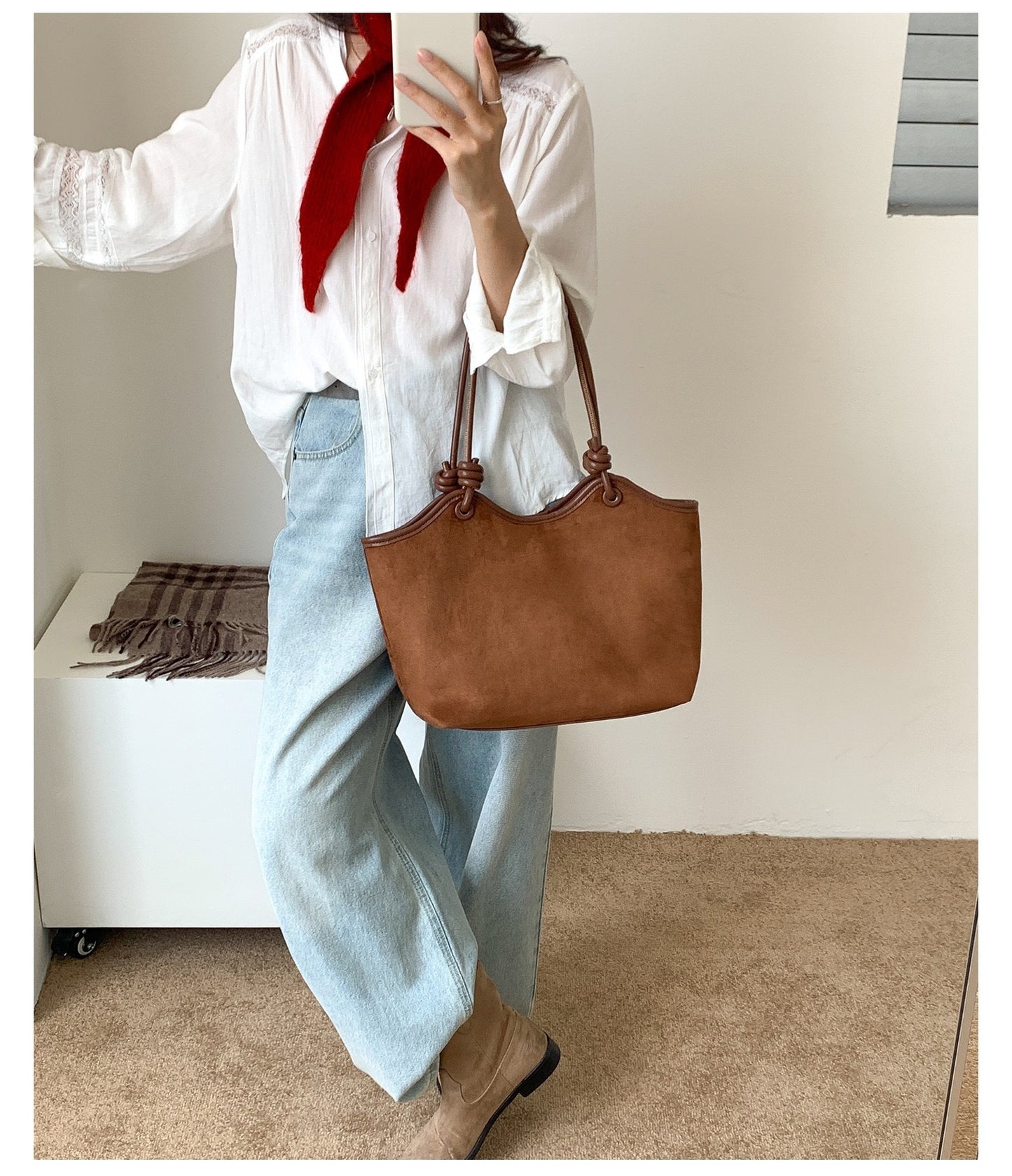 Bolso de hombro y tote de terciopelo de gamuza de color liso estilo retro occidental para mujer