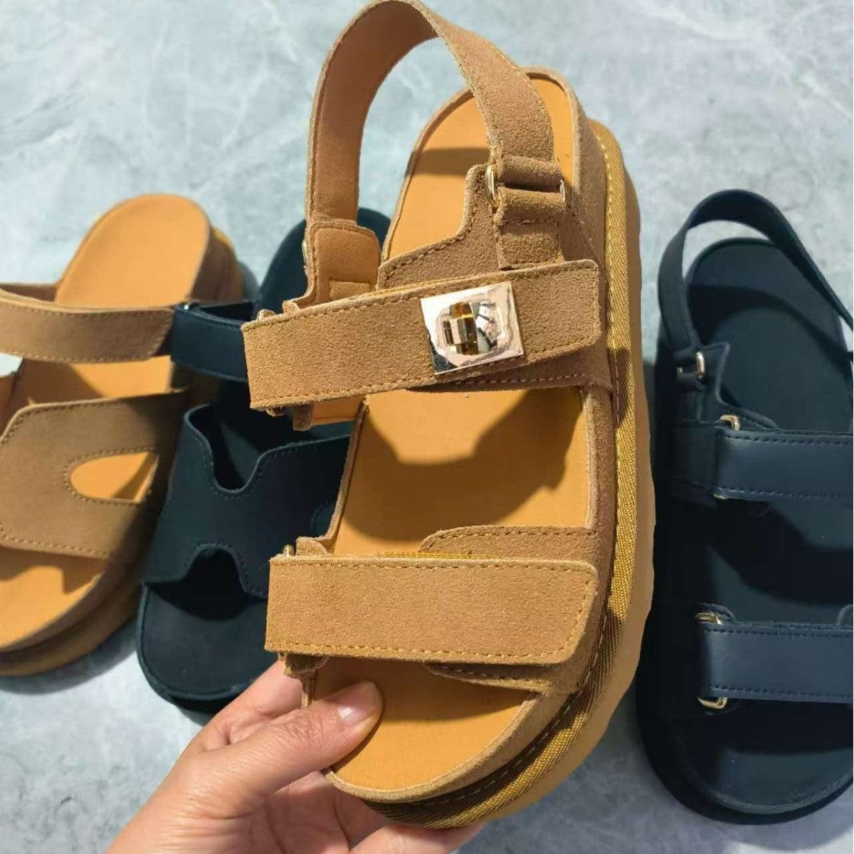 Sandalias de plataforma de talla grande Sandalias romanas de exterior de velcro de gamuza para mujer