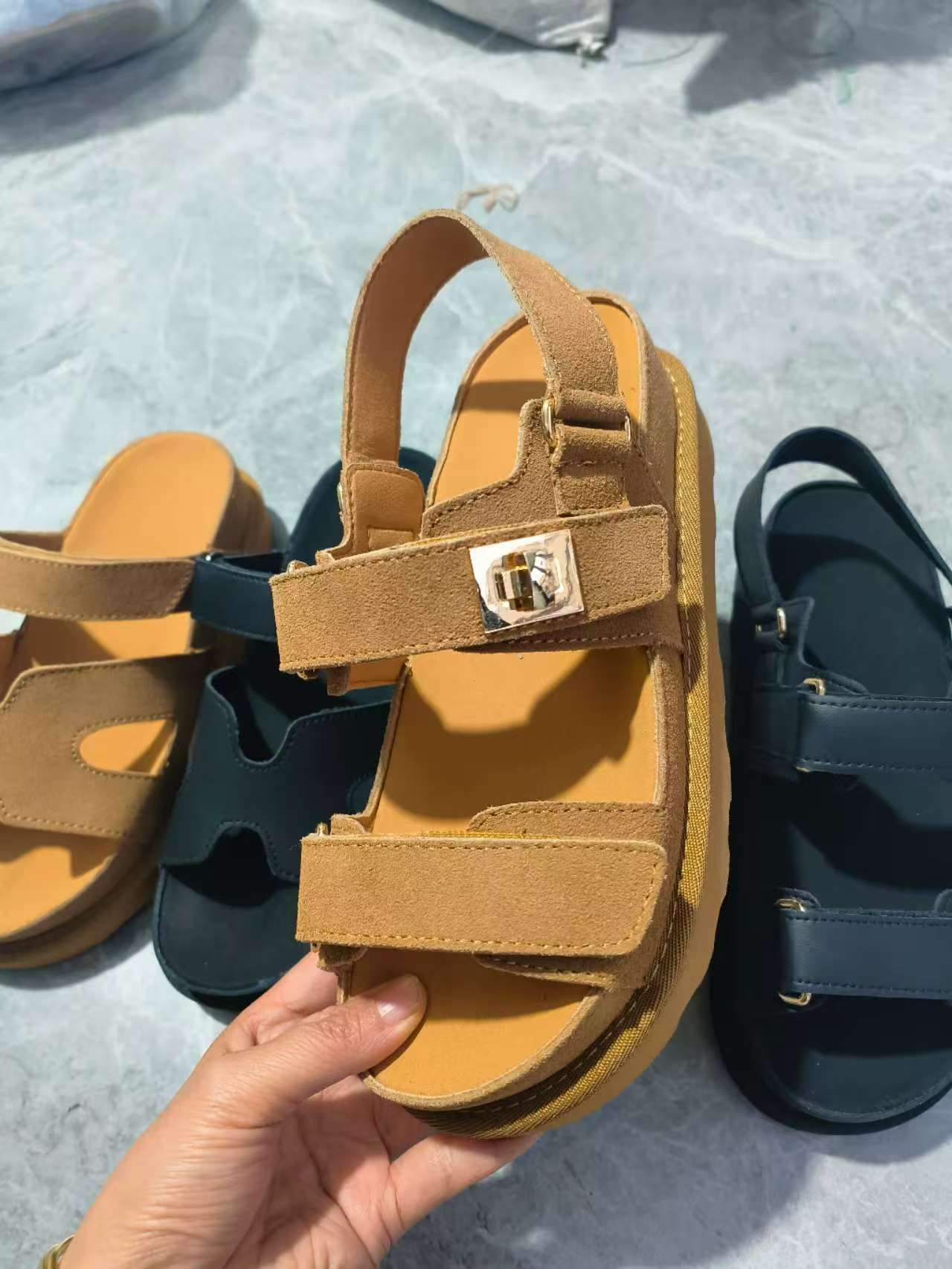 Sandalias de plataforma de talla grande Sandalias romanas de exterior de velcro de gamuza para mujer