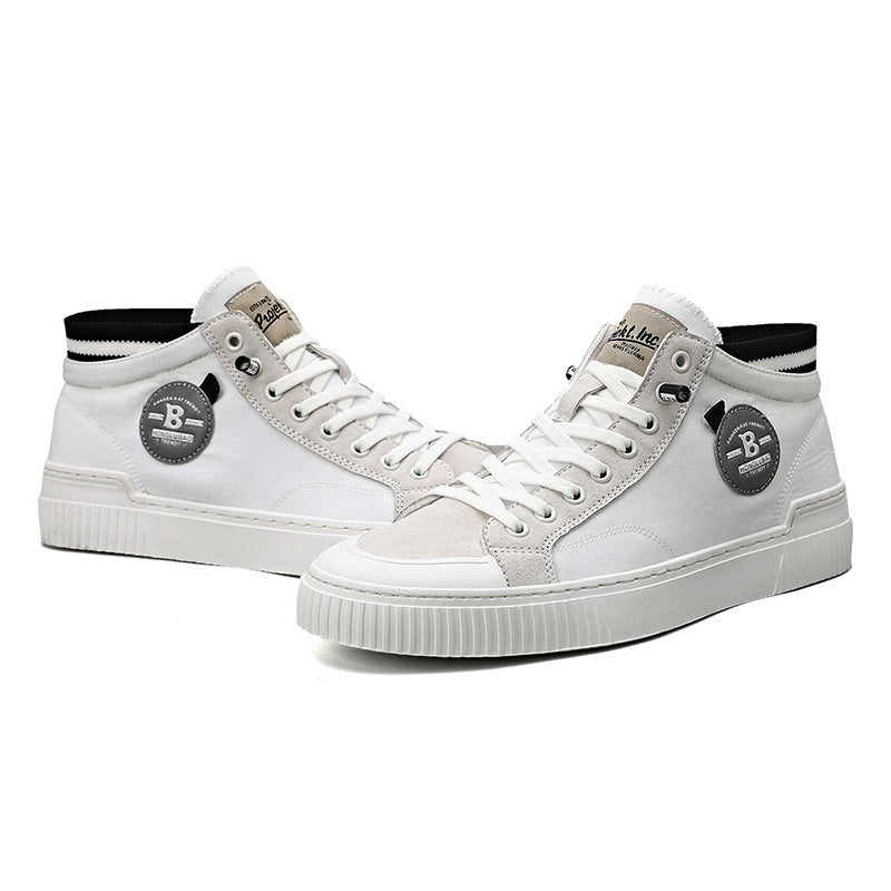 Nuevas zapatillas altas con cordones