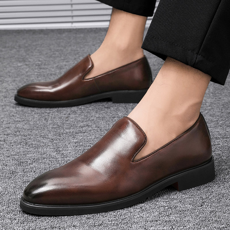 Zapatos de cuero pulido estilo británico sencillo con punta.