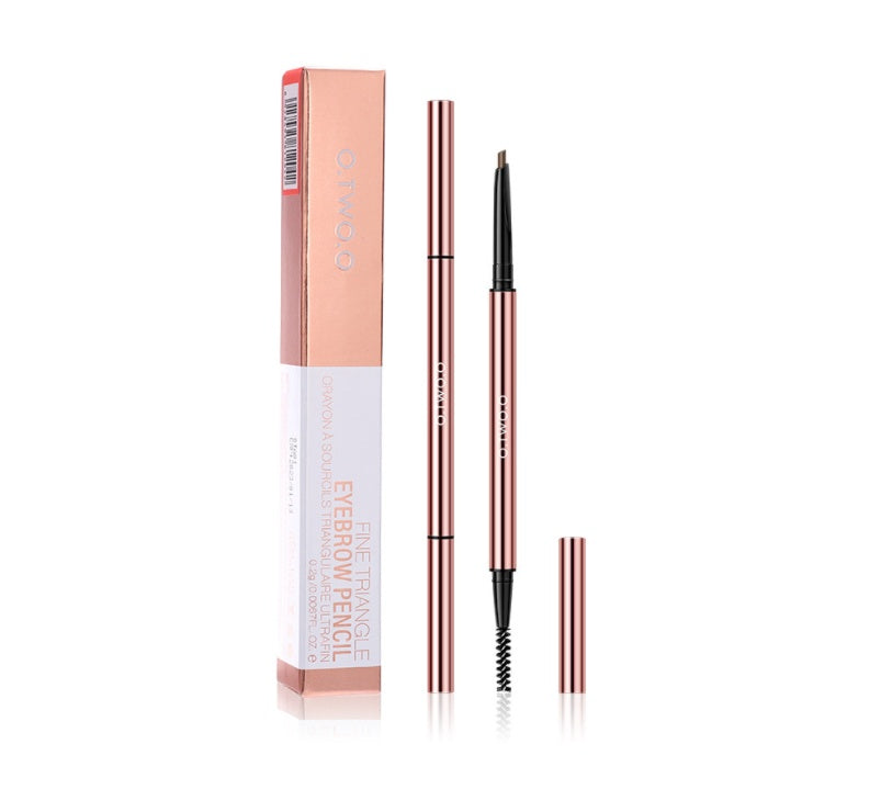 Maquillaje de cejas