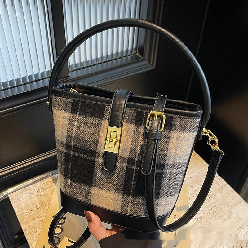 Bolso de mano estilo cubo a cuadros de ante vintage de nicho estilo coreano