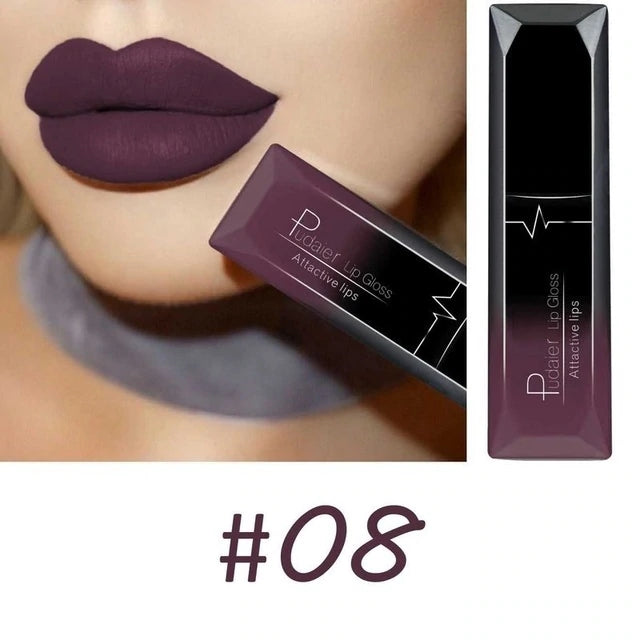 Maquillaje mate, brillo labial mate, pintalabios