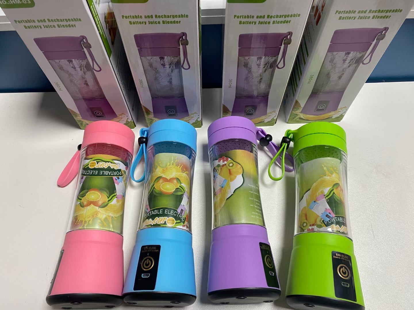 Licuadora portátil con USB recargable, mini batidora de jugo de fruta para cocina, exprimidor eléctrico simple portátil para el hogar