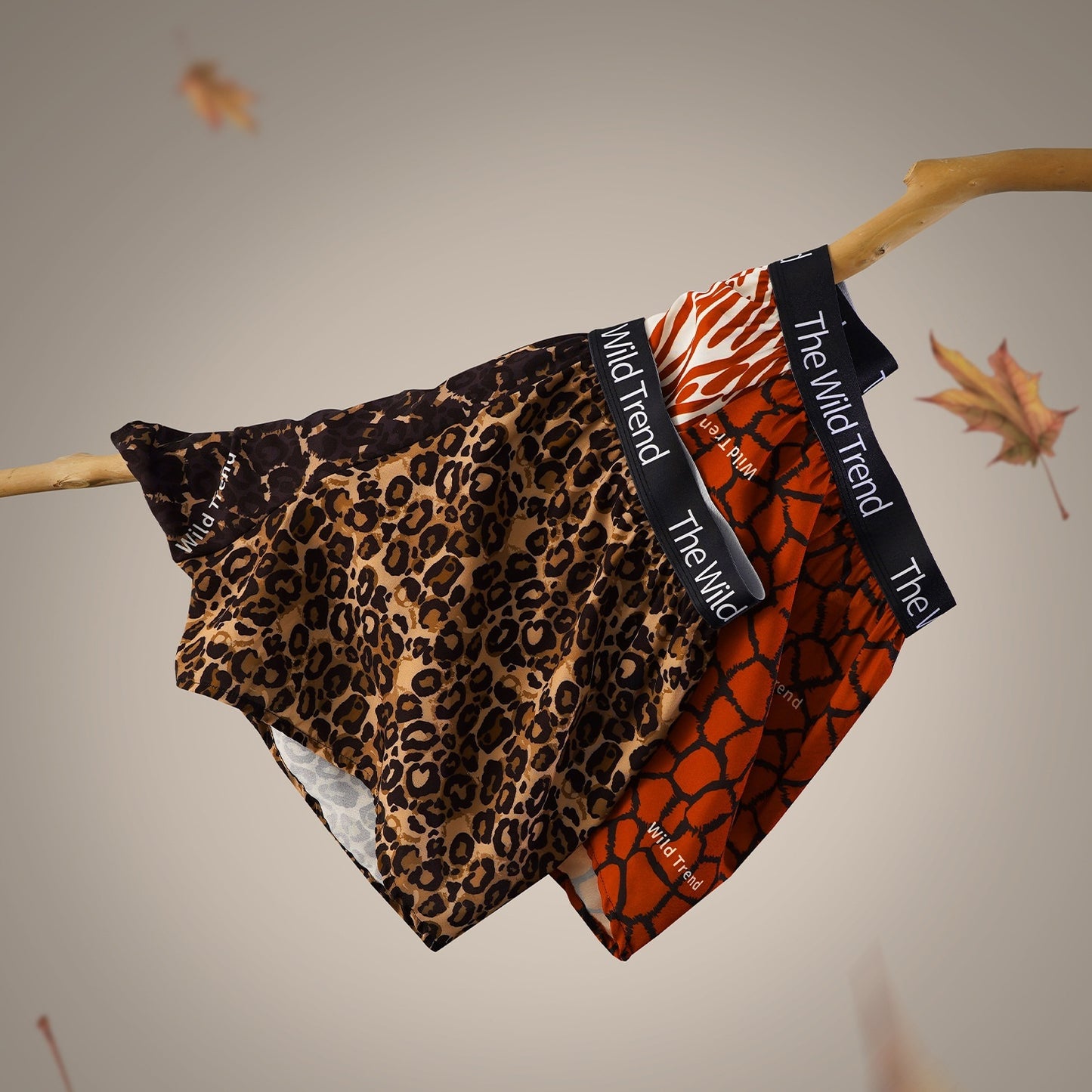 Pantalones Aloha de seda helada con estampado de leopardo para hombre con diseño estampado para usar en casa