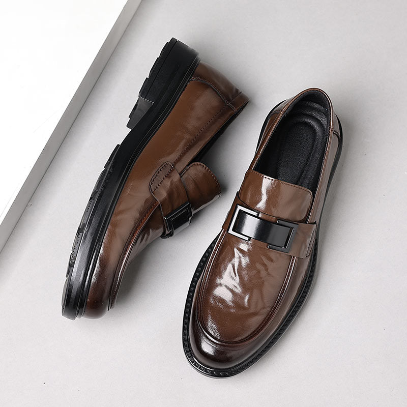 Zapatos de cuero de punta sin cordones británicos para hombre