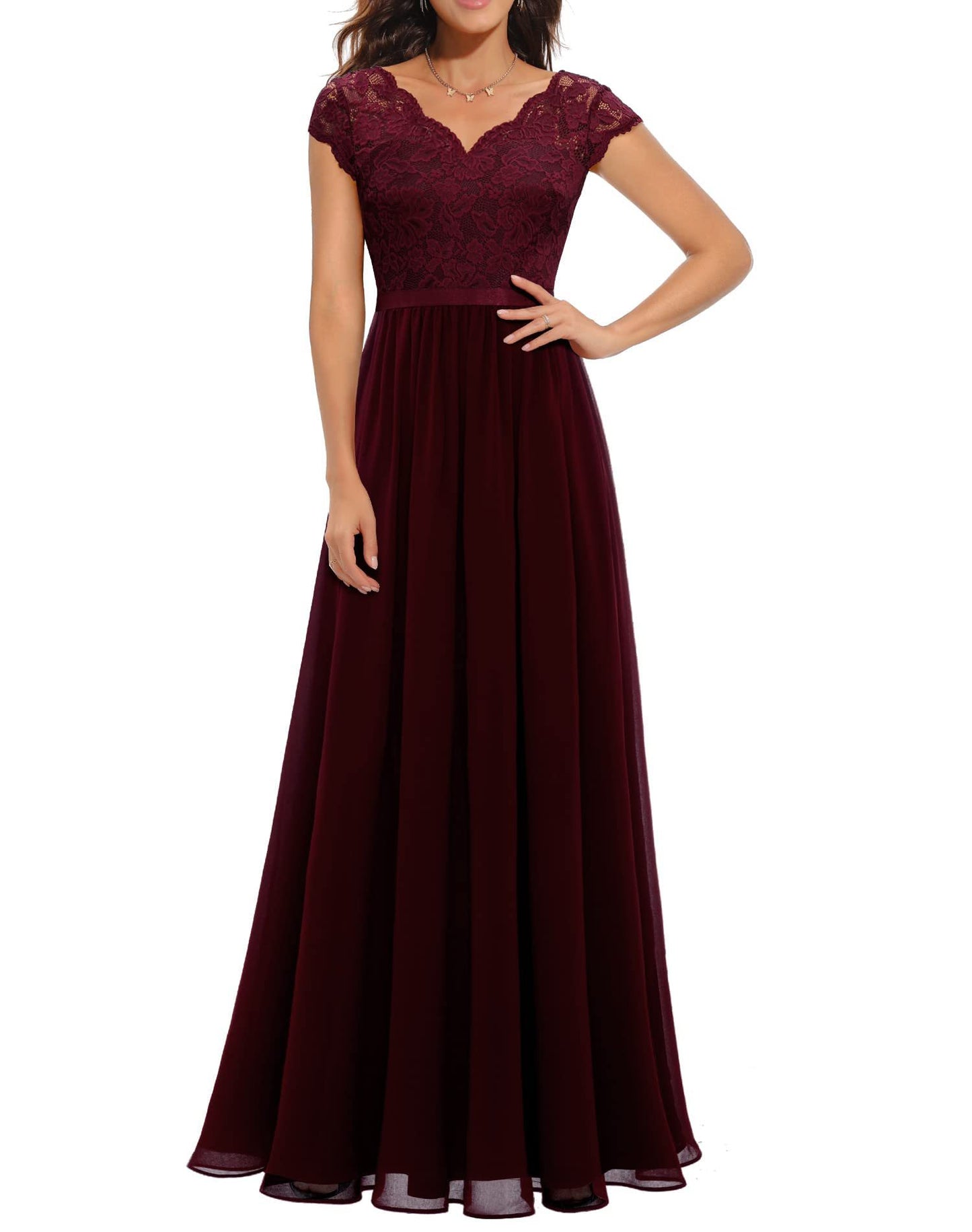 Vestido noble largo ajustado de encaje con retazos