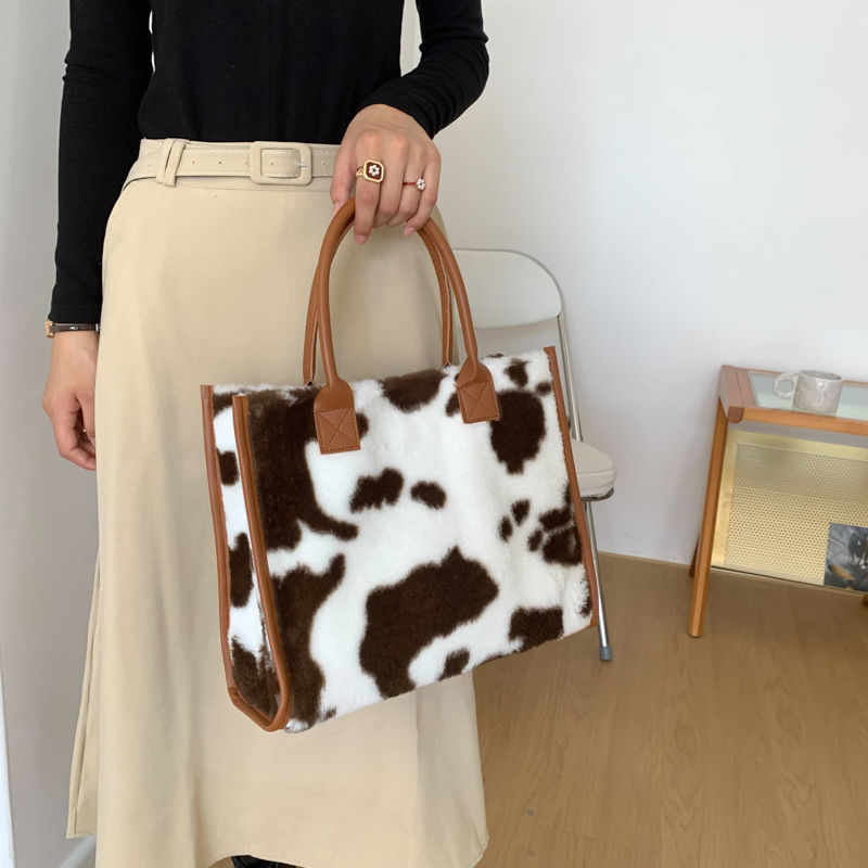 Bolso de hombro de felpa versátil, a la moda, para otoño e invierno