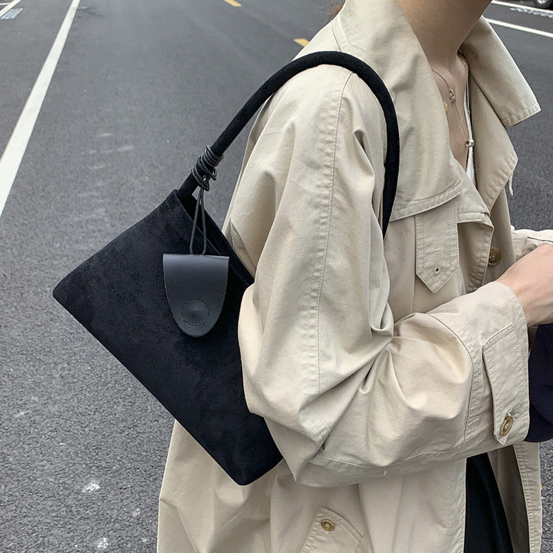 Bolso bandolera moderno que combina con todo