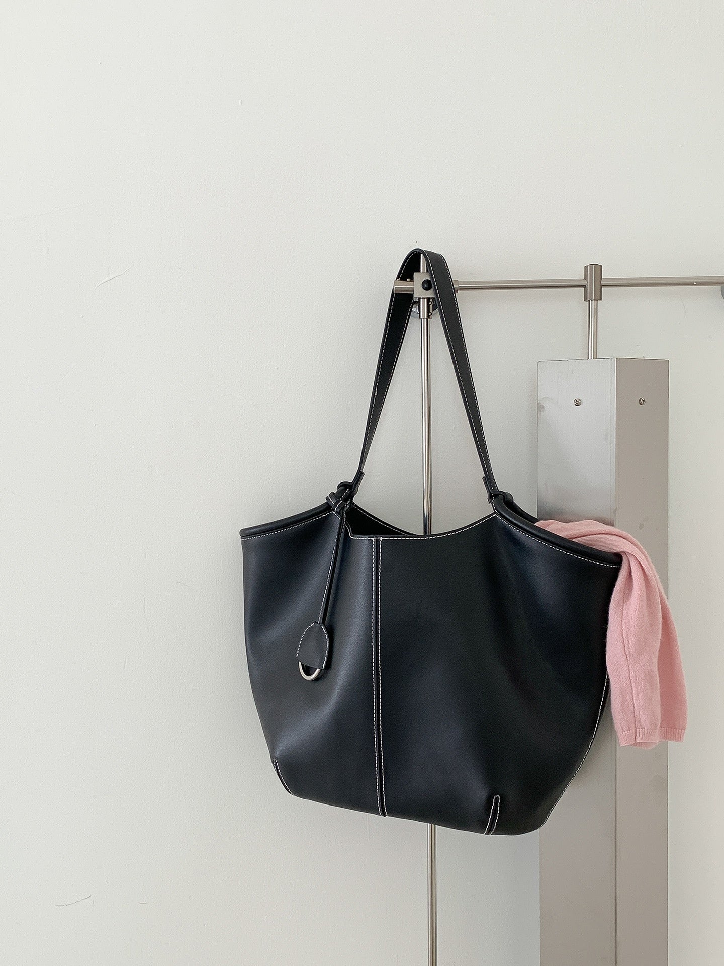 Bolso Tote y Bandolera para Mujer de Gran Capacidad, Color Sólido y Versátil