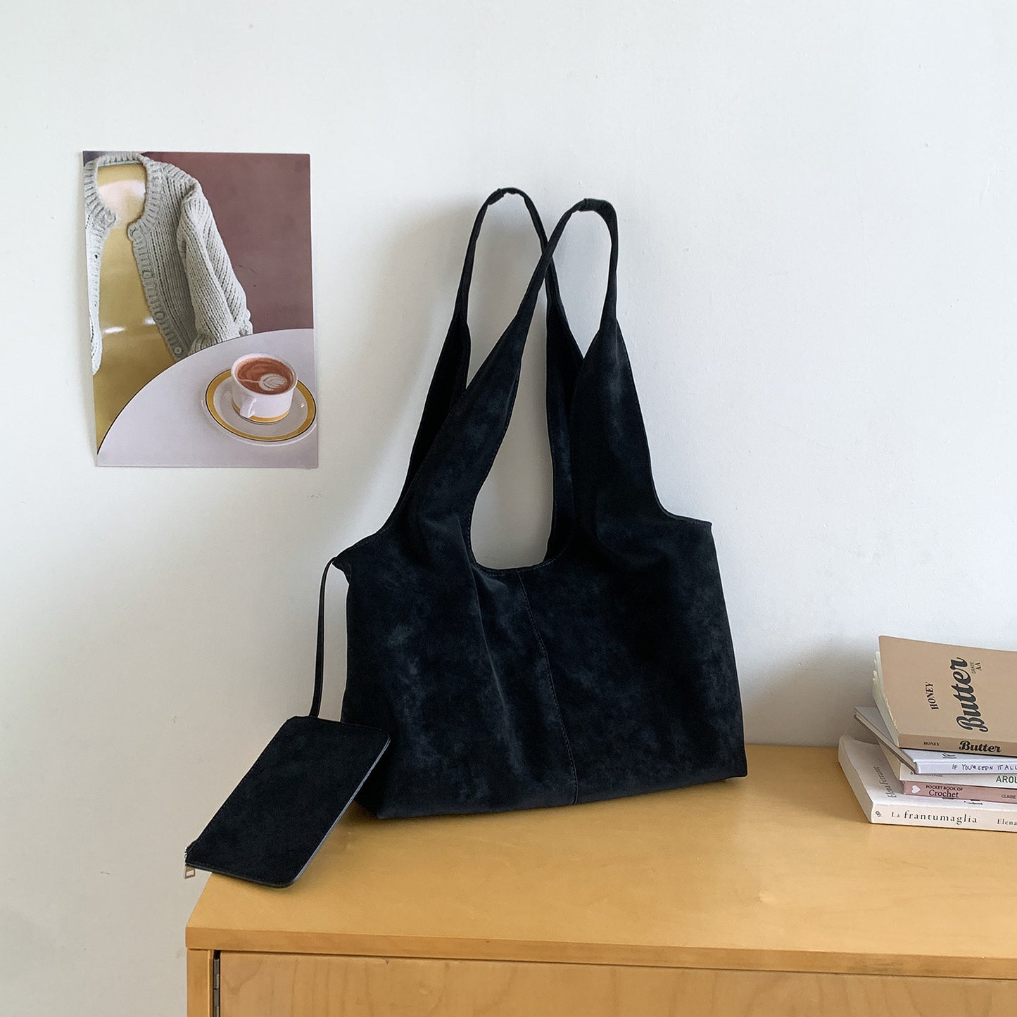 Large-capacity Womens Suede Commuter Underarm Shoulder Bag